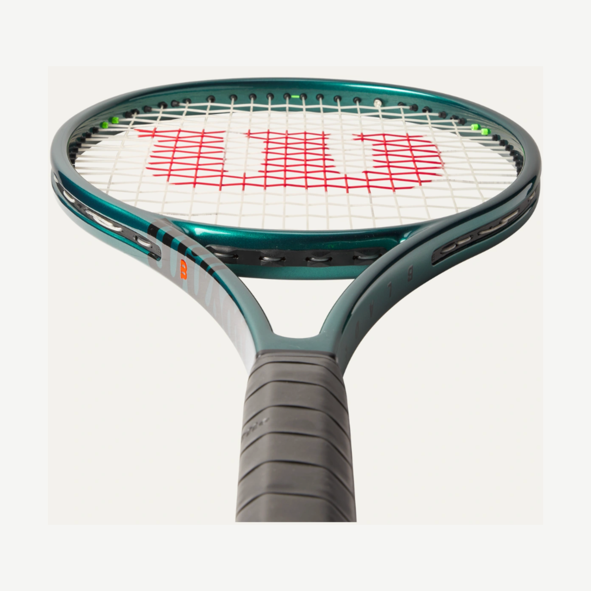 Wilson Blade 98 16x19 V9 Tennis Racket